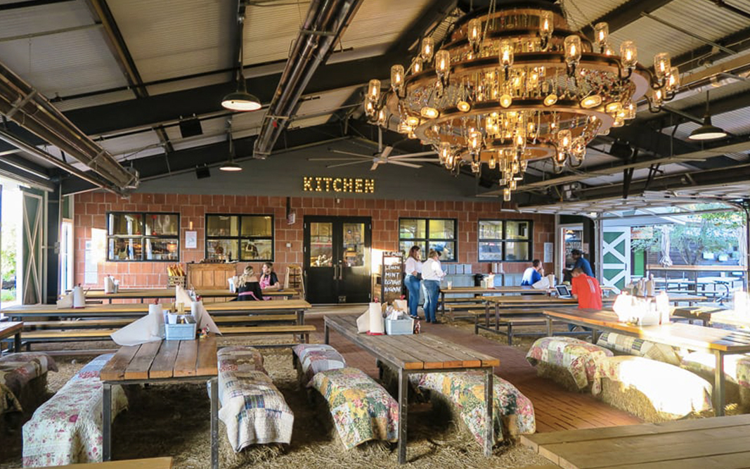 Quincys_BLACKMOREspaces